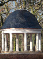 fertiggestellter Jugendtempel